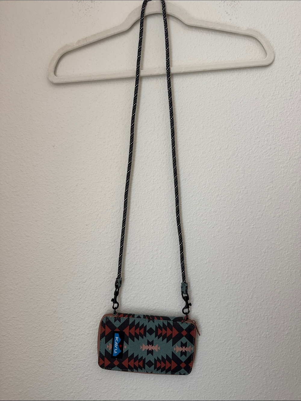 Kavu Go Time Wallet - Picture 2 of 6